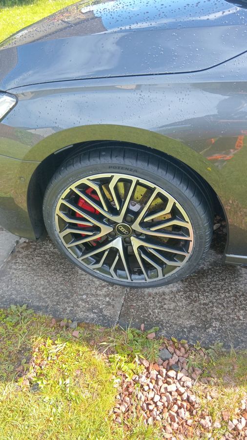 Audi performance tyre fitted by mobile tyre technician in Scotland