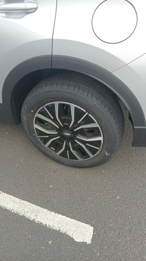 SUV mobile tyre fitting completed by Roadside Tyre Rescue Scotland