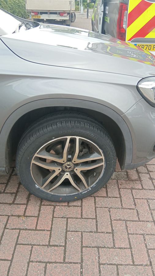 Mercedes SUV tyre replacement completed at home by mobile tyre fitter
